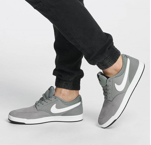 nike sb fokus grey